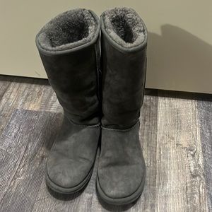 Ugg Gray Classic II Genuine Shearling Lined